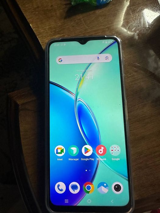 Vivo sotiladi karpbka dakumenti bilan tutilmagan yengi