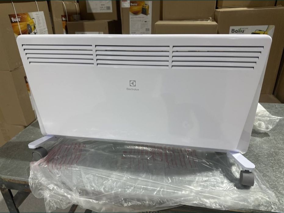Конвекторный обогреватель Electrolux 2000