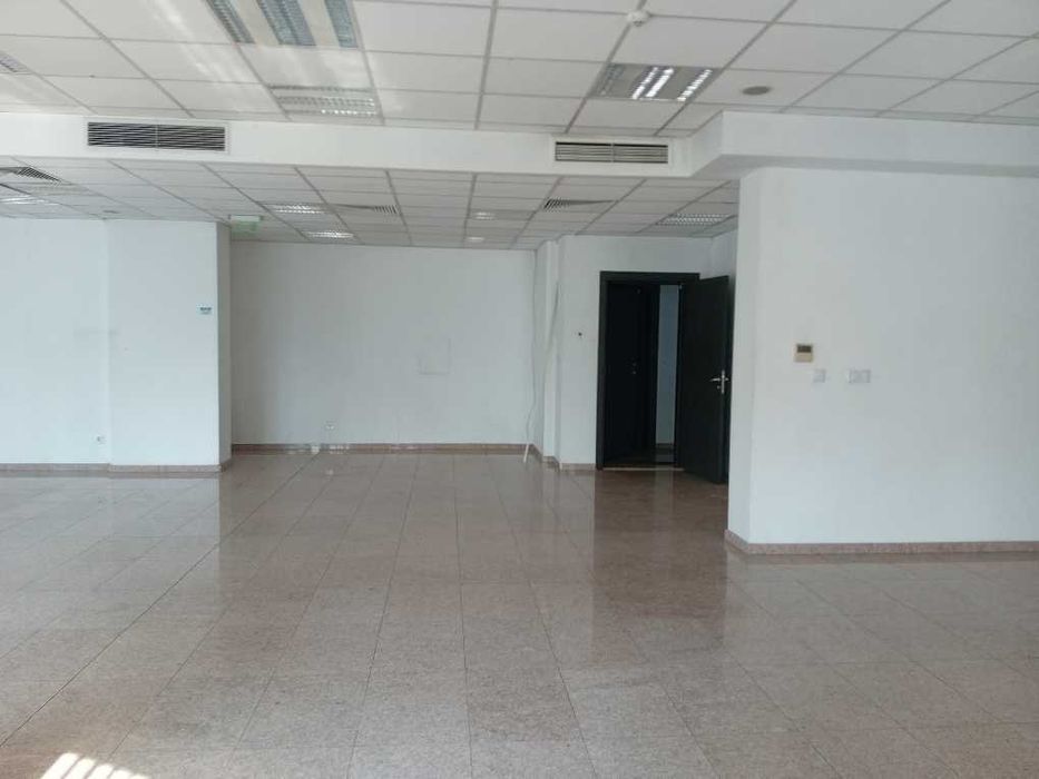 Дава се под наем Магазин в София, Център - 160 кв.м за 2200 € - Снимка #9