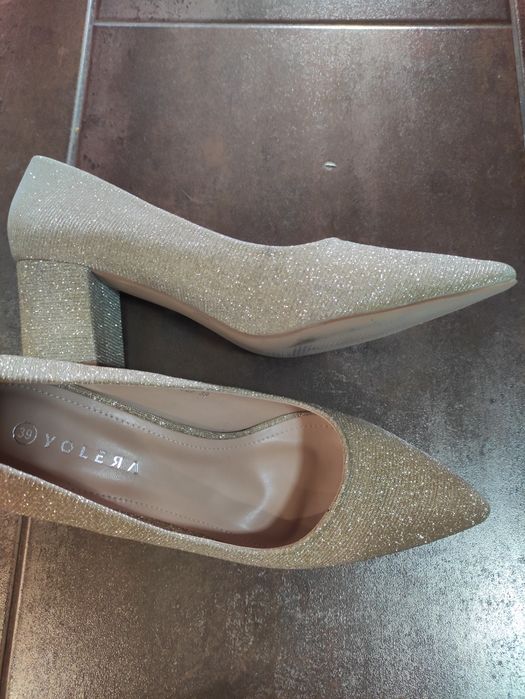 Официални обувки