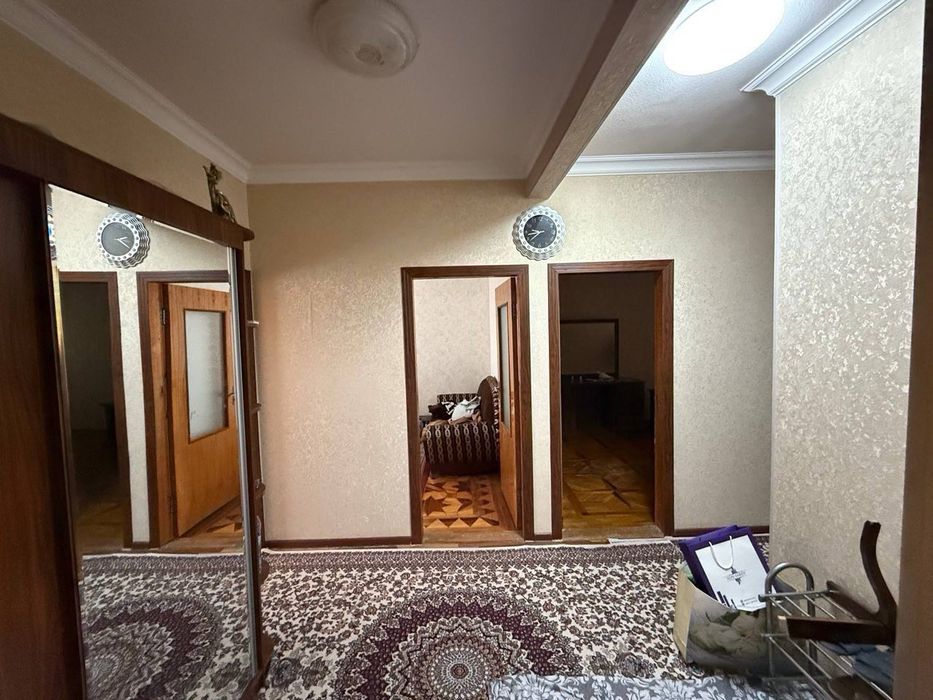 Метро Тинчлик 4/4/5. 2х6 балкон срочная продажа квартиры