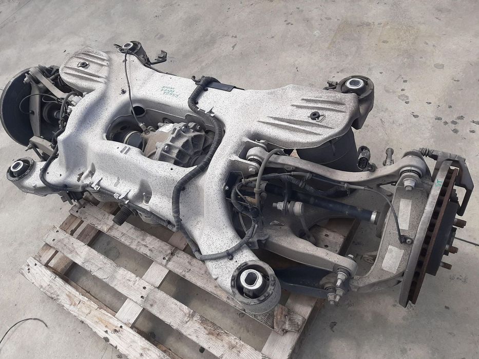 punte spate land range rover vogue 4 l405 3.0 d 306dt  dupa 2015