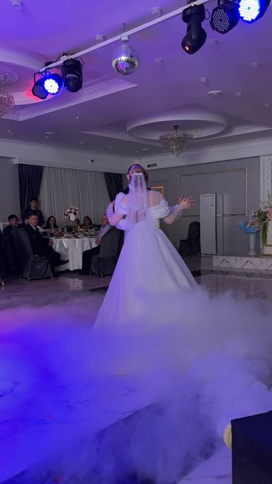 Платье свадебное