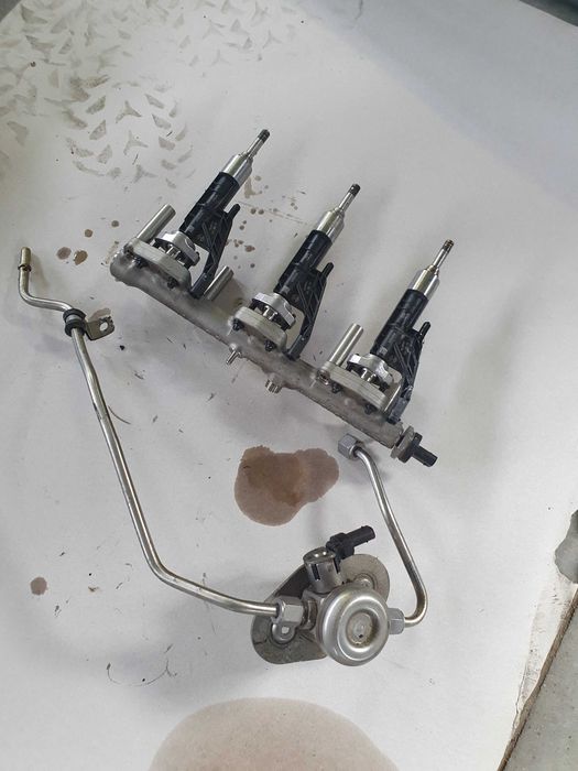 Injector,injectoare benzina  bmw f-uri,g-uri,B38,B48,B58 cod 7639990