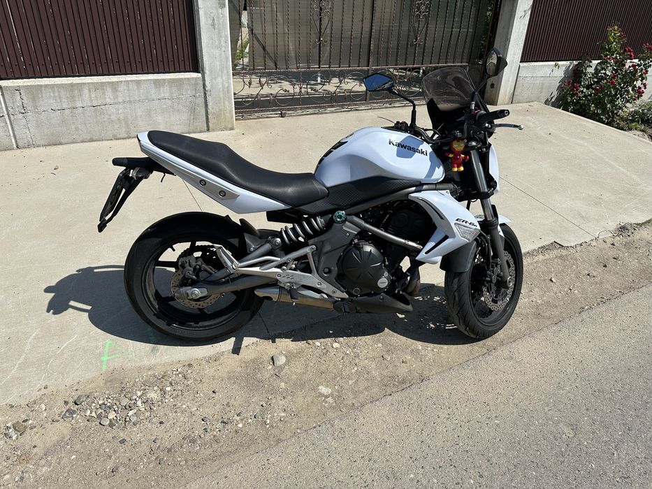 Kawasaki ER6N are si carte RAR
