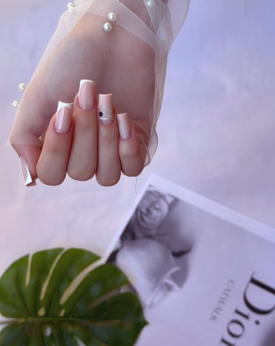 Unghii cu gel si manichiura cu oja-semipermanenta Arad