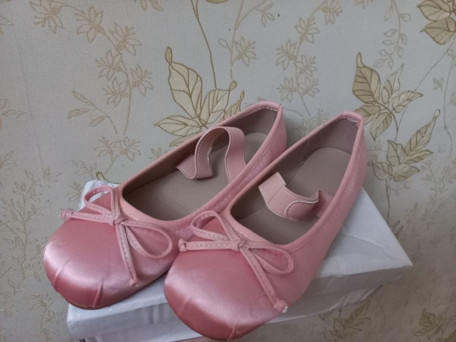 Босоножки новые 36размер 6000тг