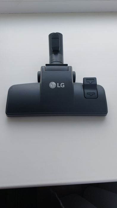 Щётка новая на пылесос LG