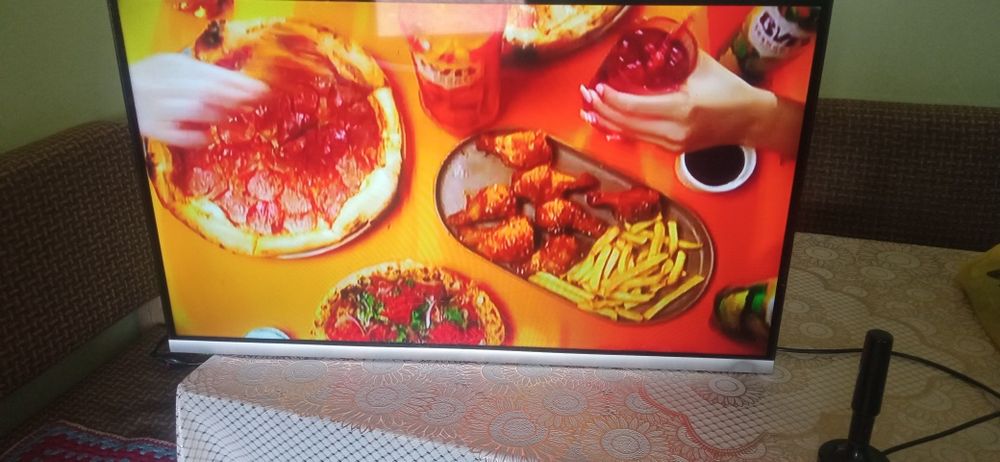 Продам телевизор LG