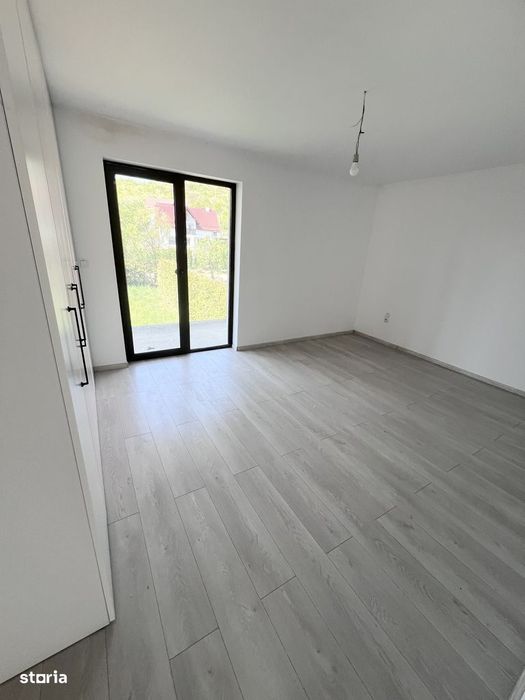 Vila de Lux , cu 12 Ari teren Cartier Unirea de Vanzare !