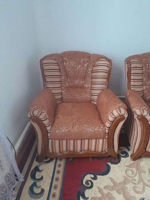 СРОЧНО!!!Жұмсақ диван, 2 креслосымен сатылады