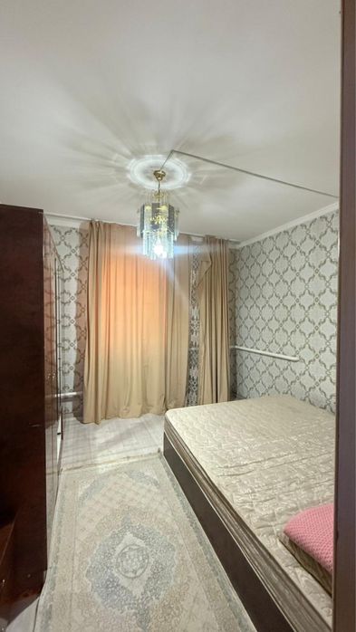 Орталық аймақтан 5 бөлмелі жер үй сатылады