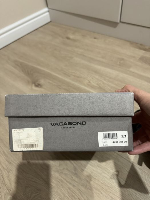 Кожаные босоножки 37 размер