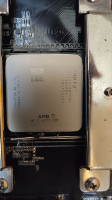 Amd процесор FX - 8350 8 ядрен