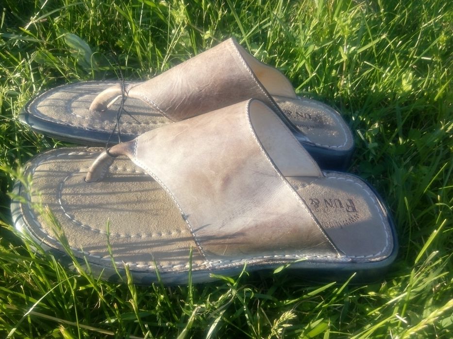 Papuci slapi piele naturala