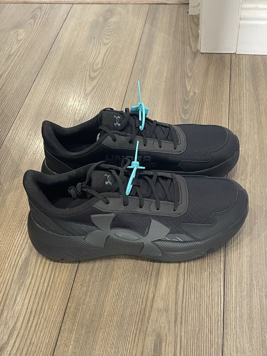 Кроссовки Under Armour р 42.5    27см.