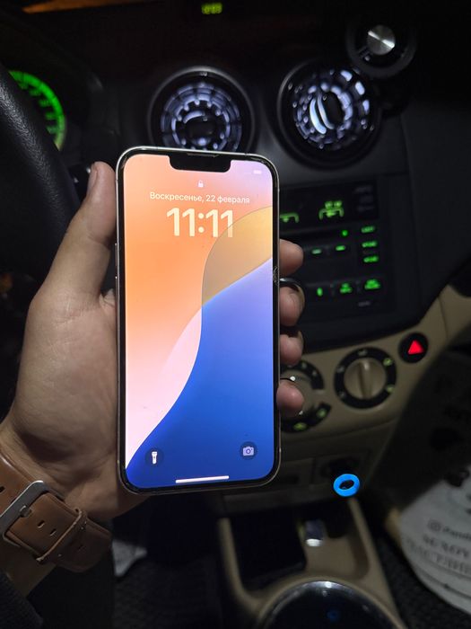 Iphone 13 розовый