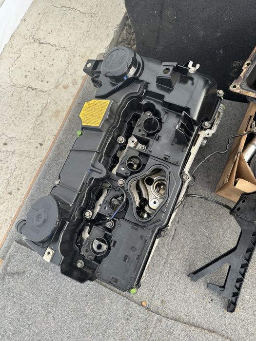 Chiuloasa bloc motor N43 pompa ulei capac culbutori