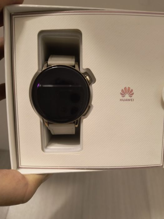 Ceas Huawei GT 3 gold