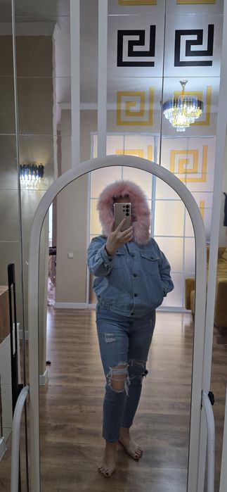 Зимняя джинсовая куртка.