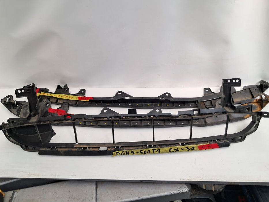 Грил решетка в броня  под броня Mazda  CX 30