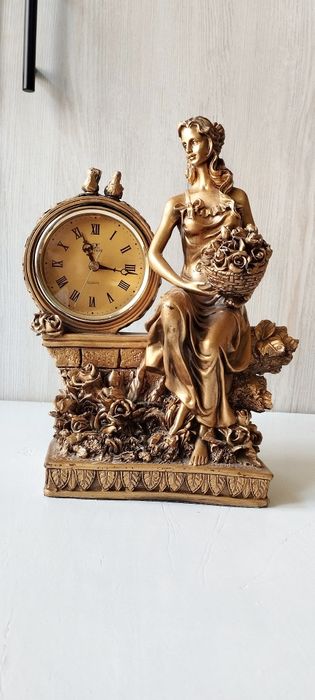 Часы рабочие продается