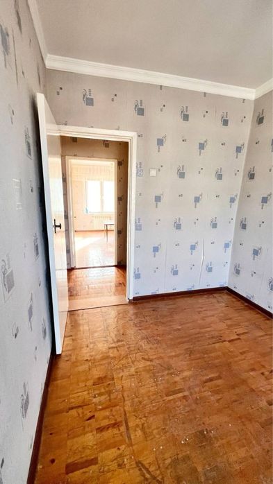 Прожается 4х комнатная квартира,быв Педагогическая,ул Бобура,86.6м2