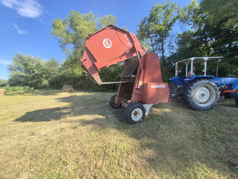 Balotiera Hasston 5540