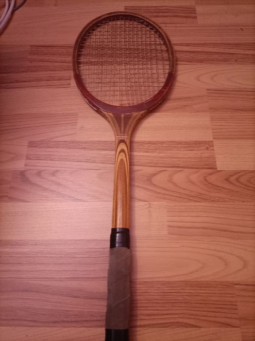 Rachete tenis vechi și geanta