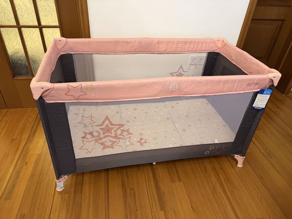 Преносима кошара със сгъваем матрак