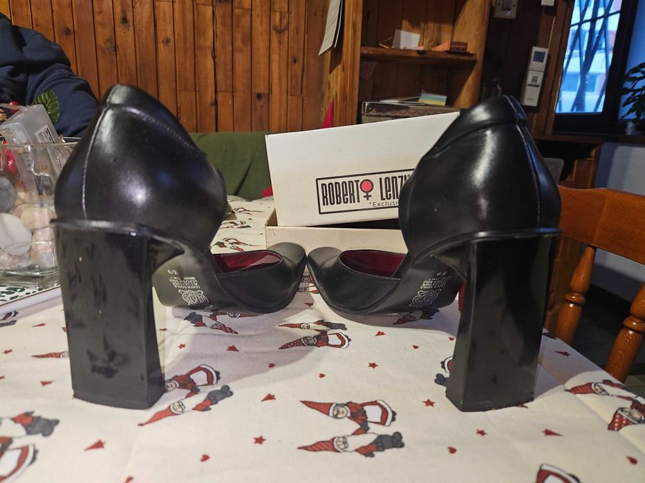 Официални обувки Roberto Lenzi 39 номер