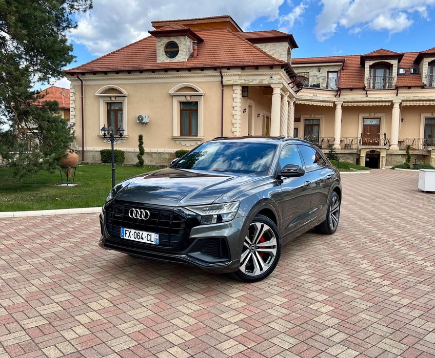 Audi Q8