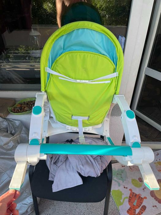 Бебешки шезлонг/столче с вибрация на Fisher Price.