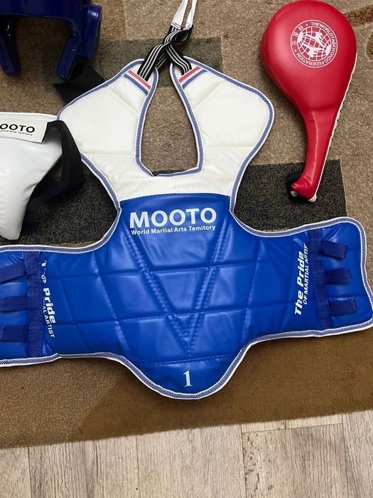 Срочно продам набор для тхэквандо