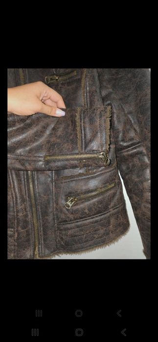 Geaca scurta stil cojoc Zara