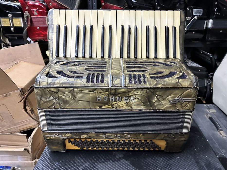 Acordeon Hohner Tango 2 cu 80 basi clapa lunga