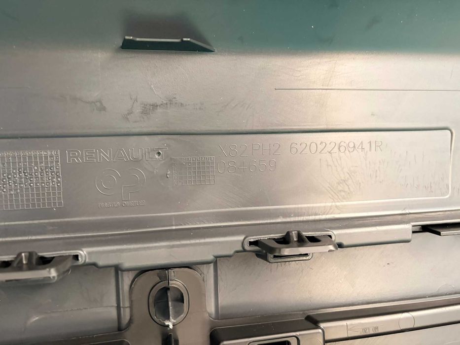Bara fata completa Renault Trafic 4 2021+ noua originala Renault