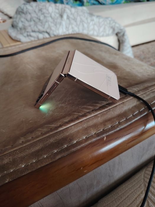 Samsung Galaxy Flip 4