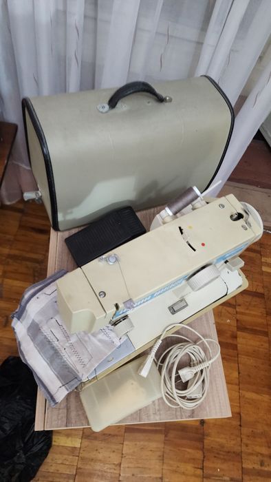 Рабочая машика швейнная