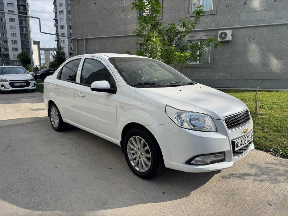 Nexia 3 2-pozitsiya mexanika 2020 yilda ishlab chiqarilgan Rangi OQ