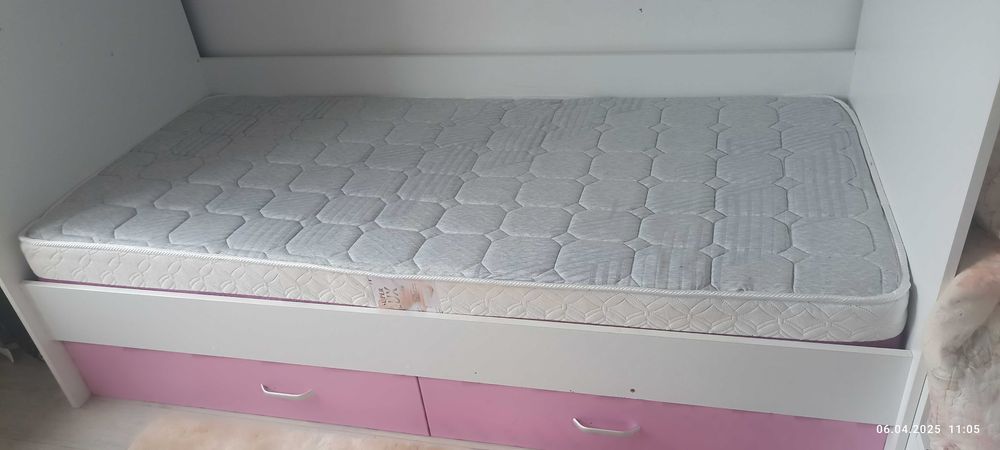 Mobiler dormitor complet cu pat supraetajat