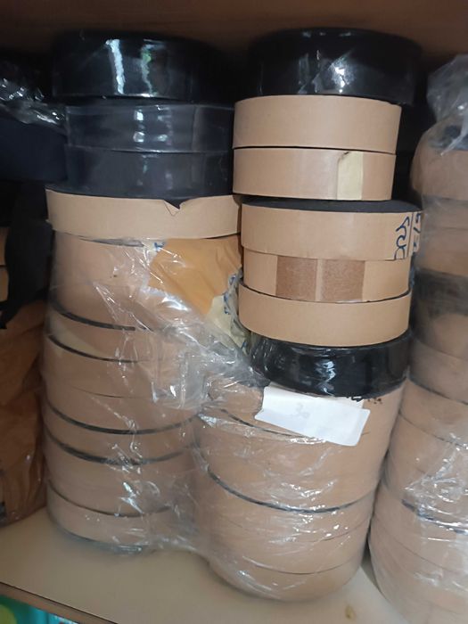 Шевна машина ЕКСЕЛА + конци,платове