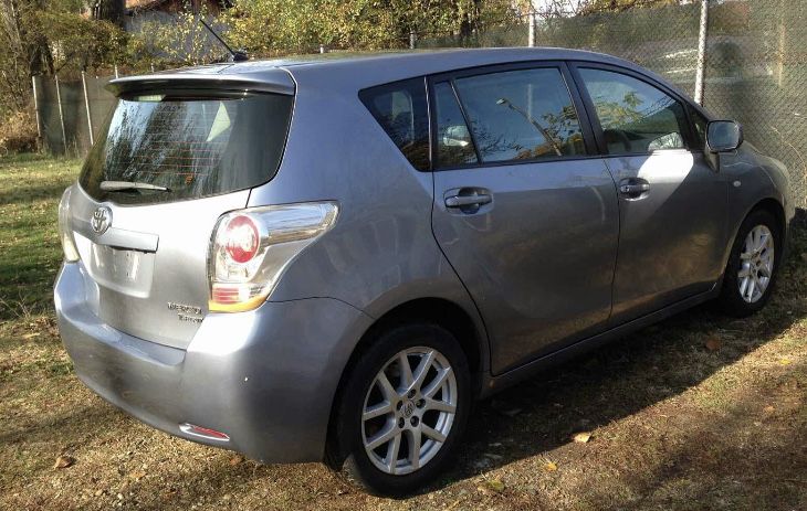 Тойота Версо /Toyota Verso 2.0D4D 126кс. 2010г НА ЧАСТИ