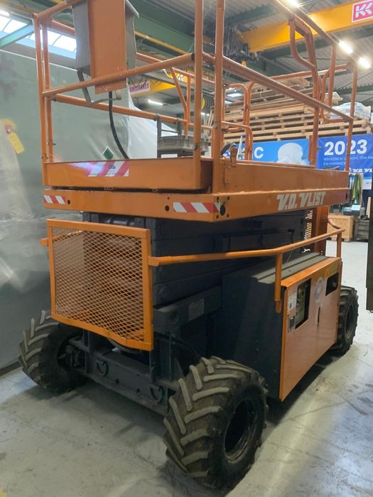 Ножична вишка дизелов двигател Кубота