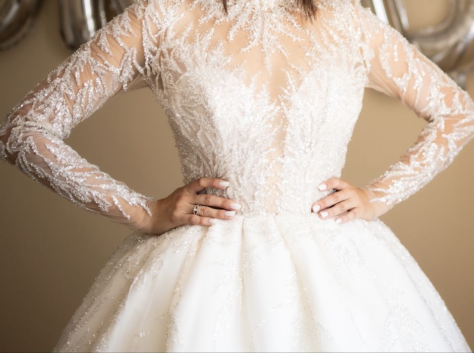 VAND rochie de mireasa tip printesa