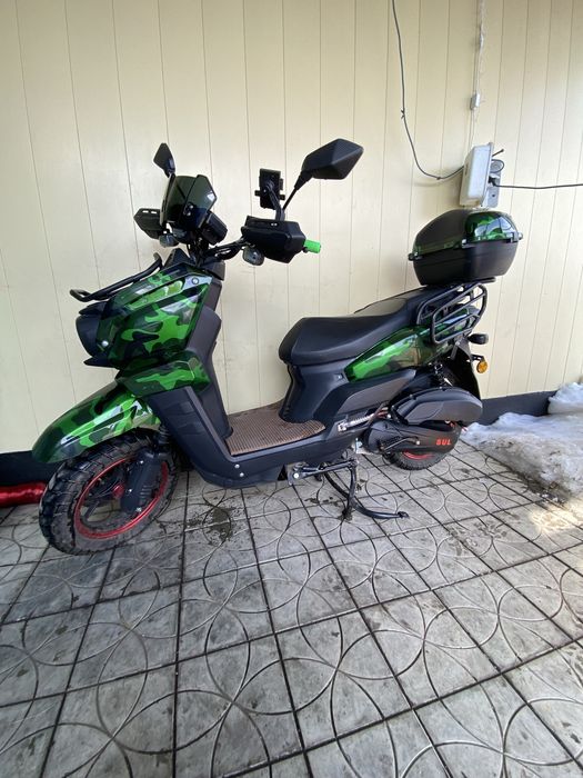 Продам скутер танк