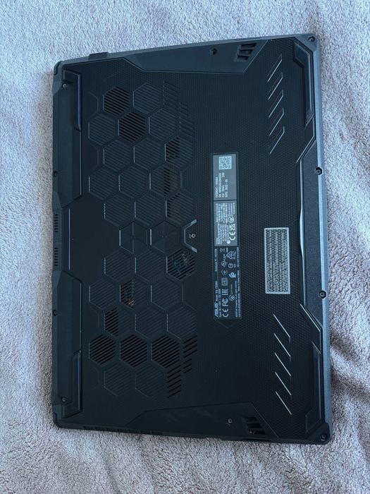Laptop Gaming ASUS TUF F15 - i5 11400H / RTX 3050 Ti / 16GB RAM / SSD 512GB / 144Hz + Cutie & Cooler