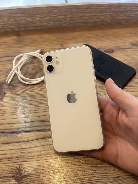 Продам Айфон 11 128 Гб