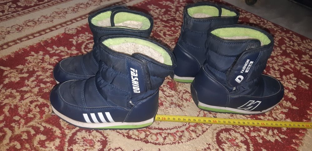 Сапоги дутики 2 пары р.28-18см.за 4000тг и р.31-20см.за 3000тг аляски