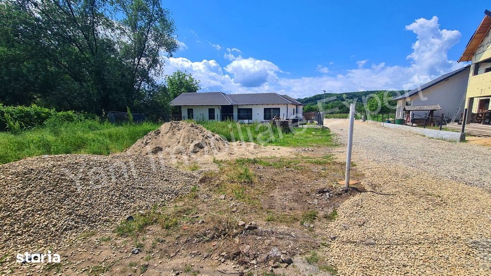 Teren 274 mp de vânzare în Curtea de Argeș.